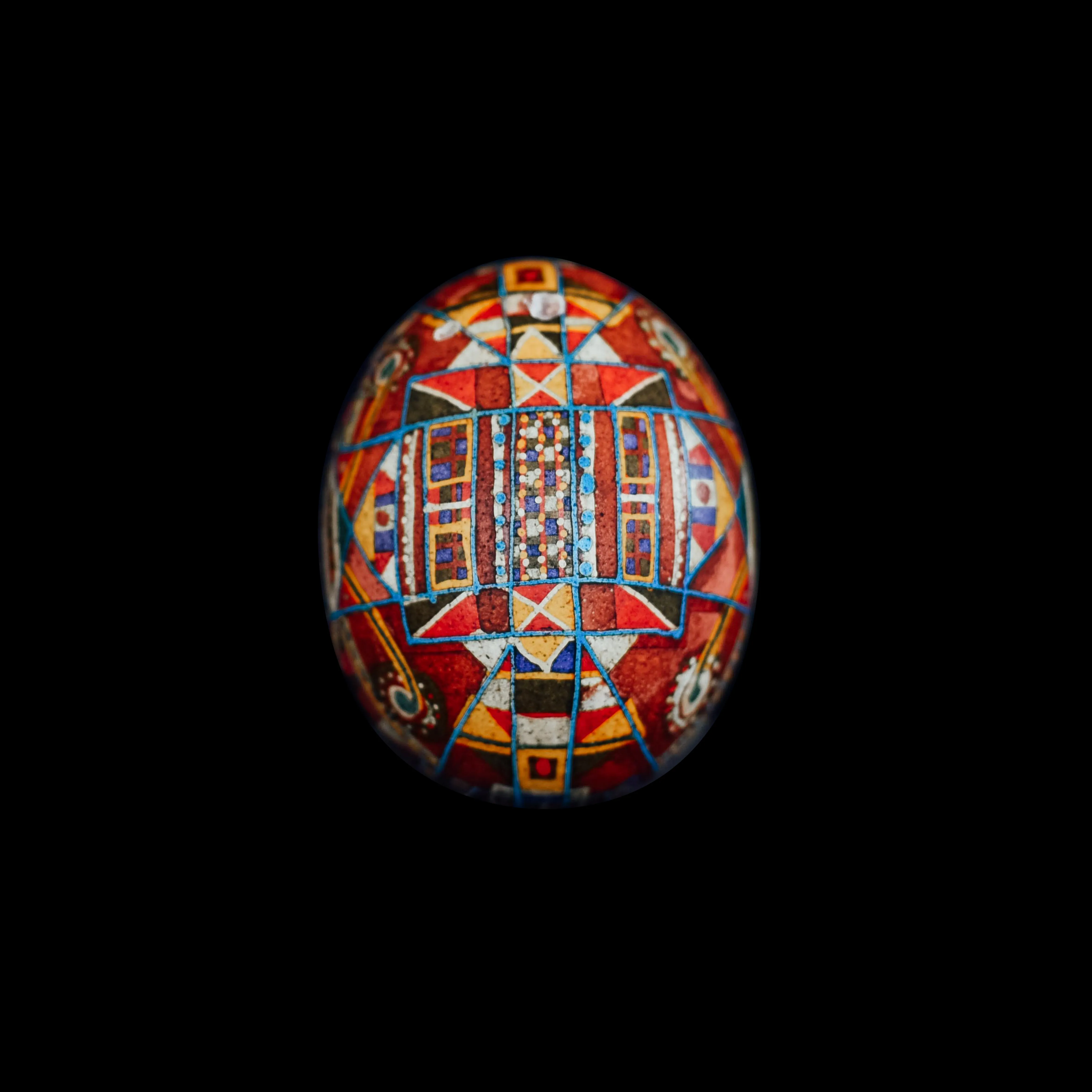 Image of геометрична 2021 by Синтез Традиції, made of віск, яйце, барвник, Писанки medium, from Львів, part of the геометричні орнаменти series Photo 1 of 2.