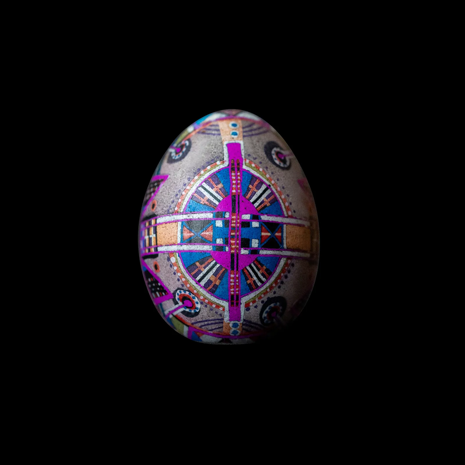 Image of геометрична 2023 by Синтез Традиції, Писанки medium, part of the геометричні орнаменти series Photo 1 of 2.